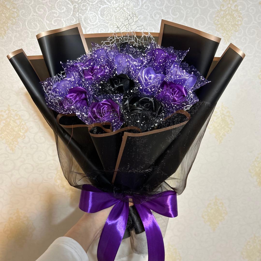 14本紫・黒・薄紫バラブーケ　プレゼント お祝い 枯れない花 永生薔薇特別な人へ