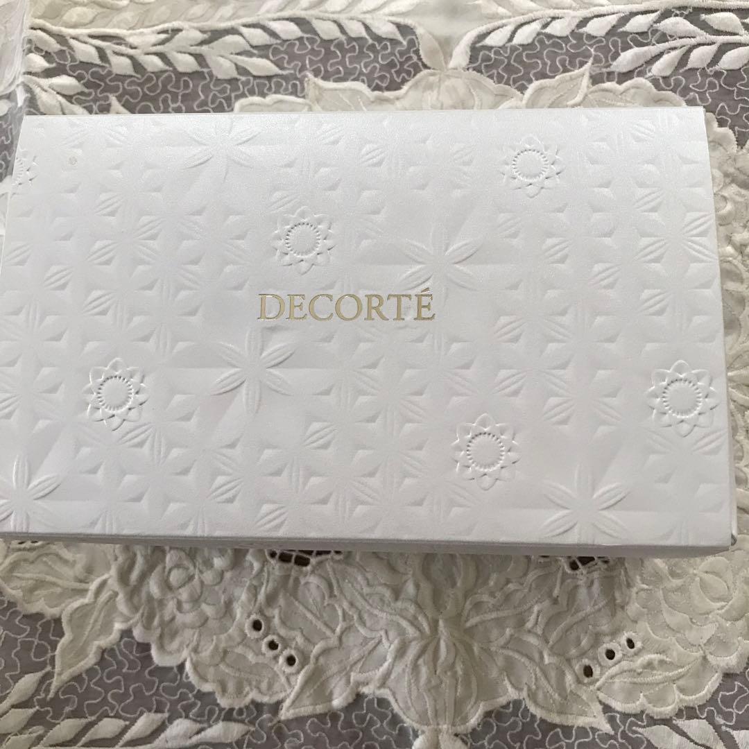 DECORTÉ AQ アプソリュートUVプロテクション ブライトニング＆リンクル