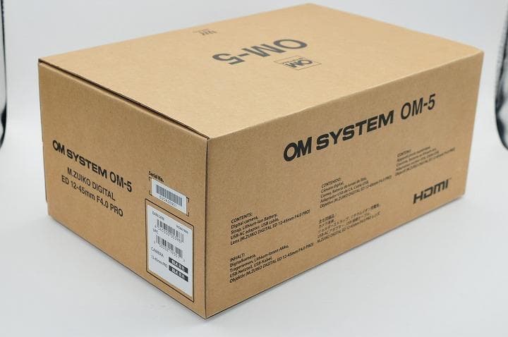 15733 新品 OM SYSTEM OM-5 ボディ オリンパス ミラーレス