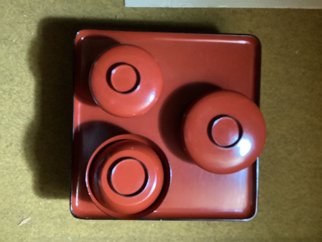 k2f58 朱の漆膳と3漆器　4セット　年代物