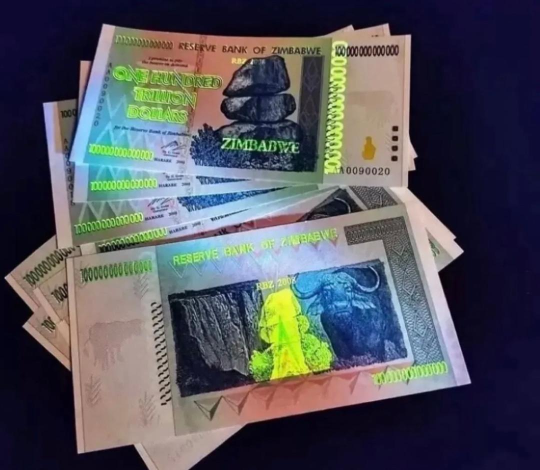 破格セール ジンバブエドル100兆ドル記念貨幣100枚 新品