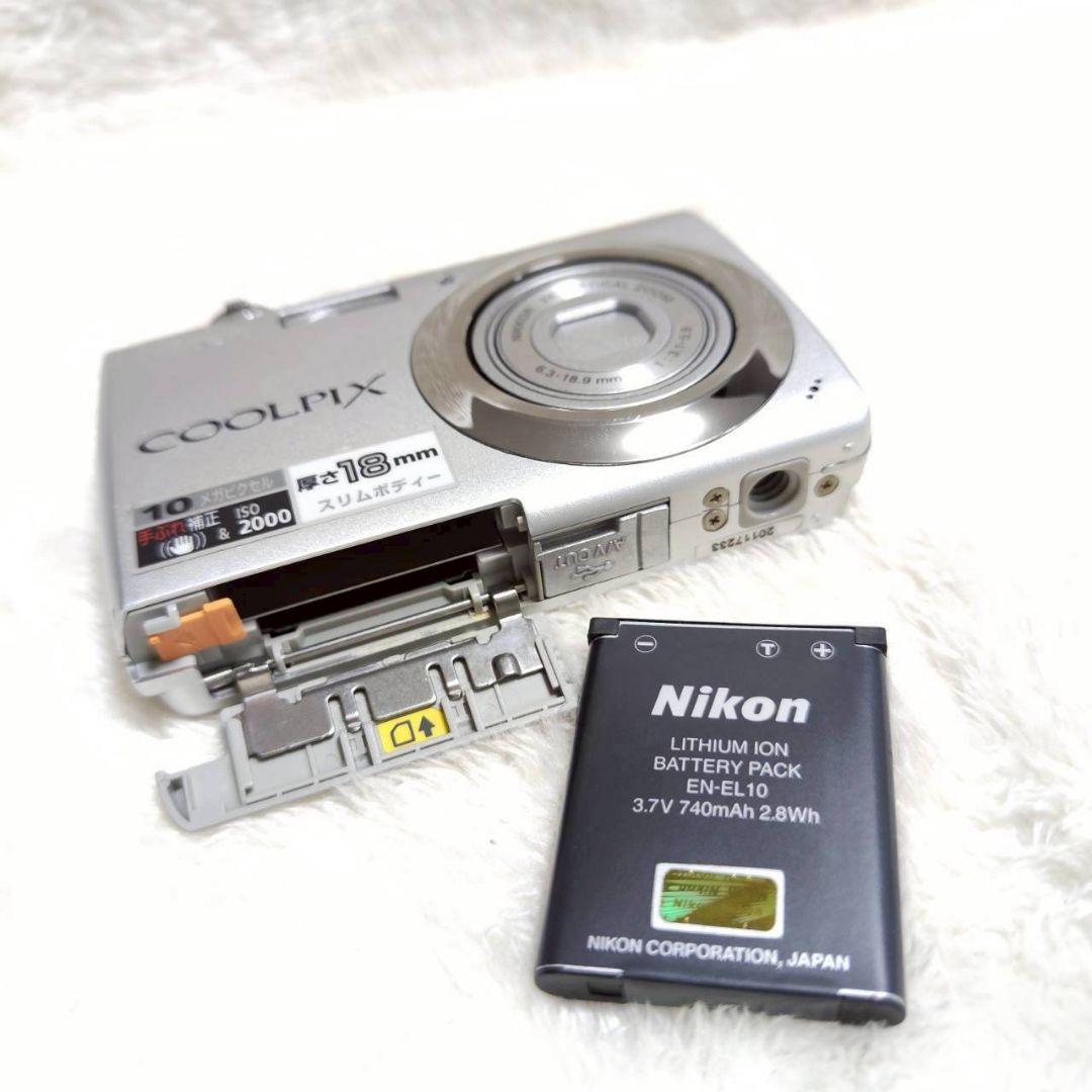 極美品✨NIKON COOLPIX S220 シルバー デジカメ