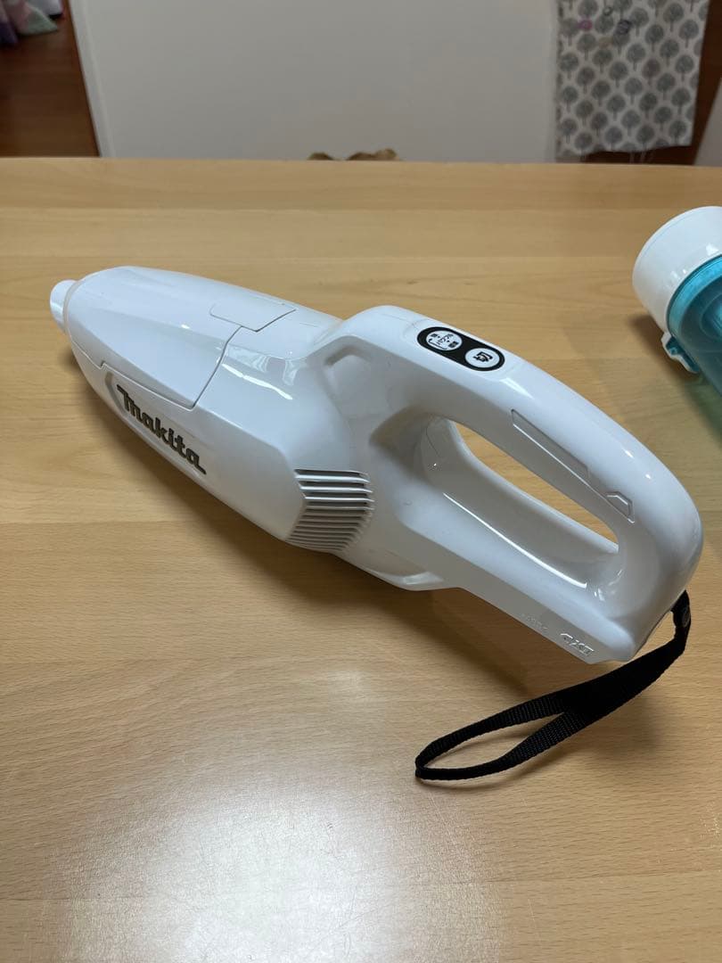 マキタ 掃除機 CL107 充電式クリーナー サイクロンユニット付き