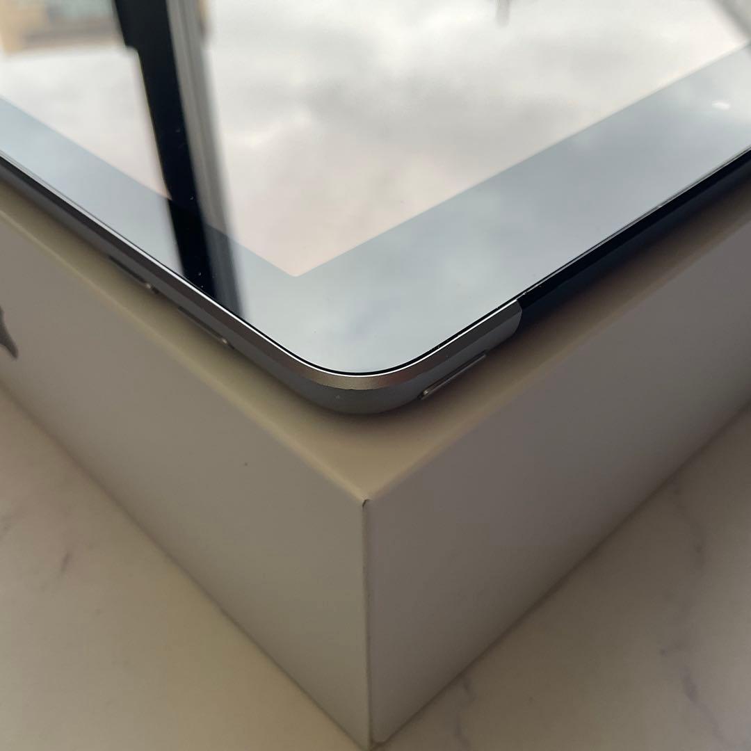 【超美品】Apple iPad 第6世代 Wi-Fi Cellular 32GB