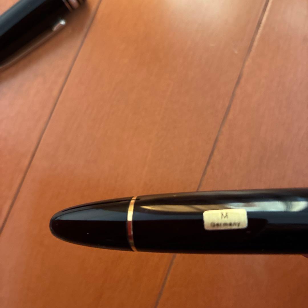 Montblanc ブラック 万年筆 Mサイズ