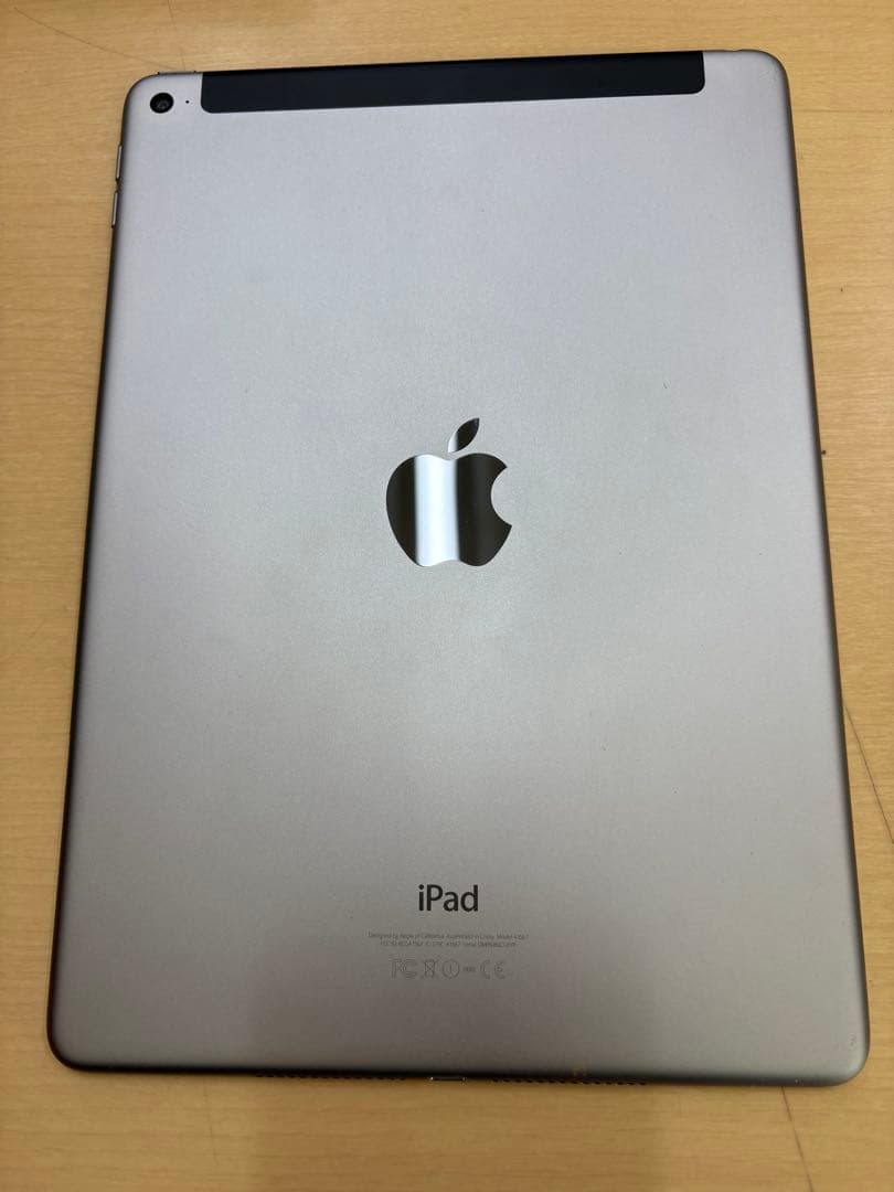 Apple iPad Air2 128GB セルラーモデルau