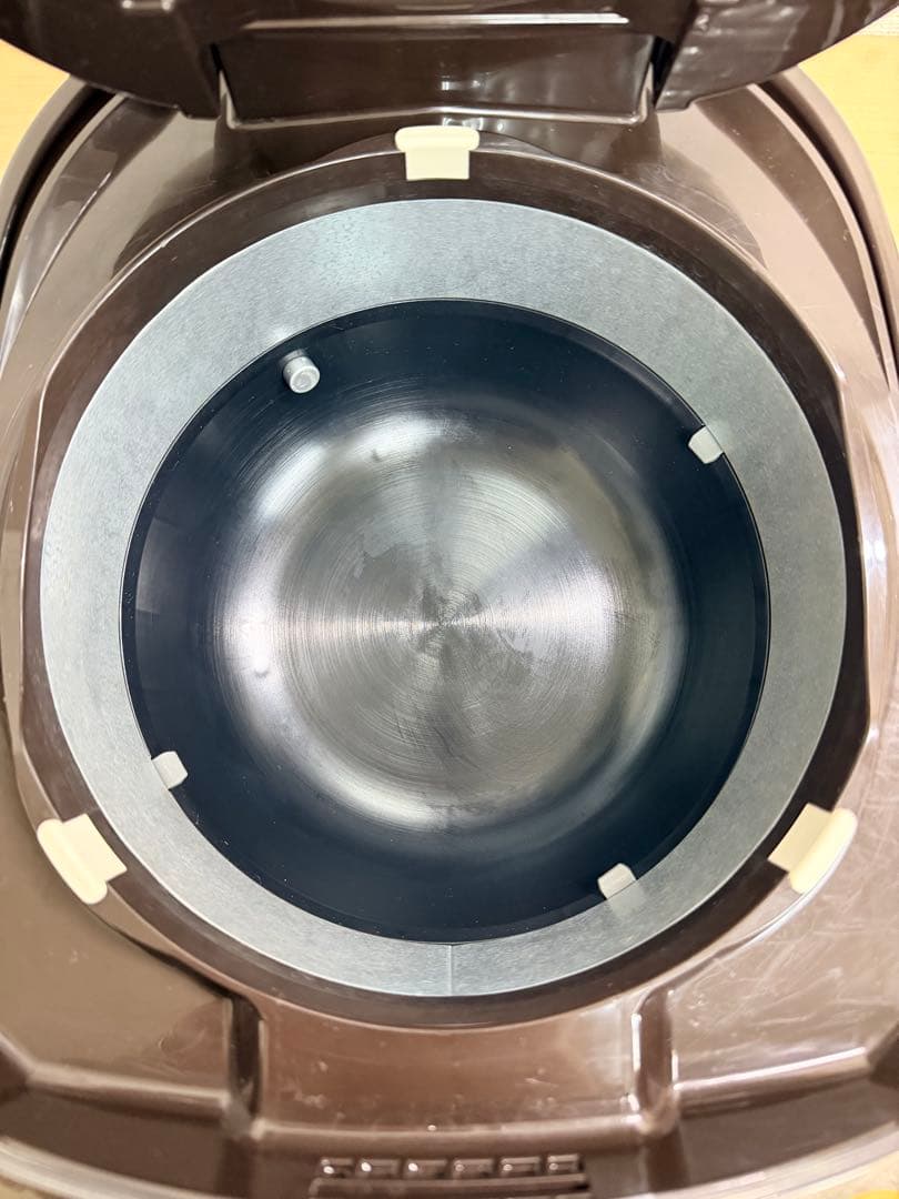 象印ZOJIRUSHI炊飯器 NW-VC10 5.5合 IH炊飯器 2023年製