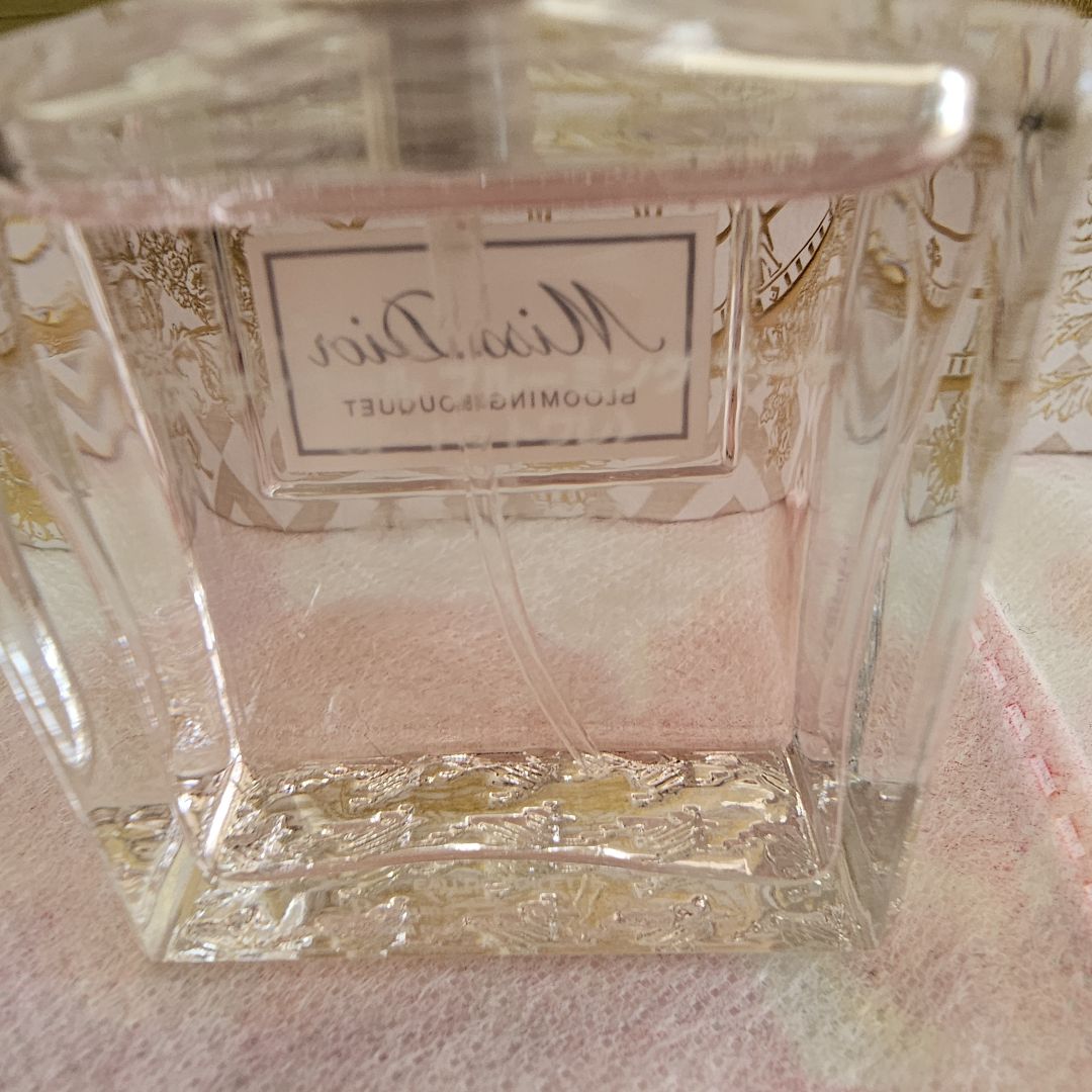 Dior ミスディオール クリスマスコフレ 2024 ブルーミングブーケ