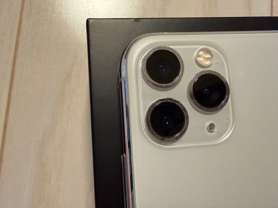 iPhone11pro シルバー
