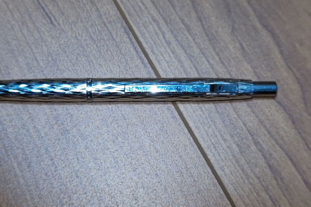 Tombow 波シリーズ ミラーボール 0.5mm MP