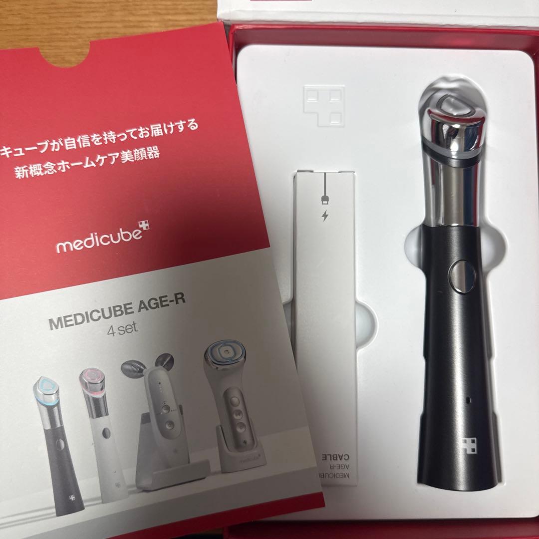 MEDICUBE AGE-R BOOSTER_H美顔器