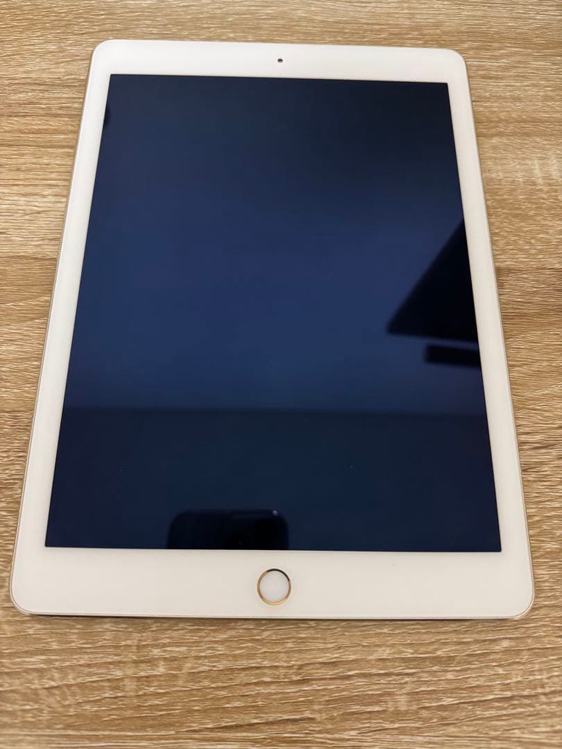 ￼iPad Air 2 Wi-Fi 32GB ゴールド　本体のみ