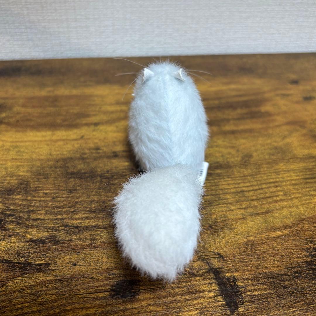 三角ユウリ　リス　ぬいぐるみ