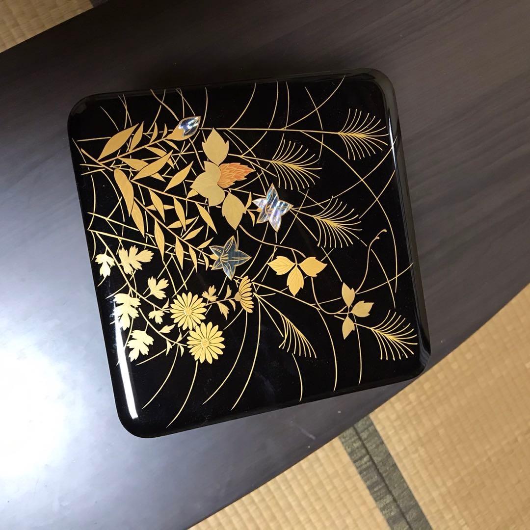 輪島塗 三段重箱 黒漆 蒔 秋草文樣 木箱付 美品