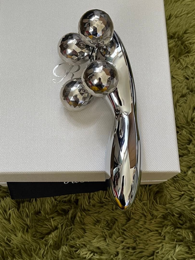 リファ　MTG ReFa 4CARAT