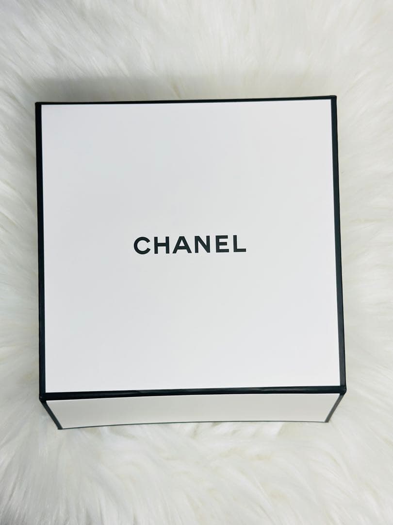 【新品未使用】CHANEL ミラー　リップ 箱付き