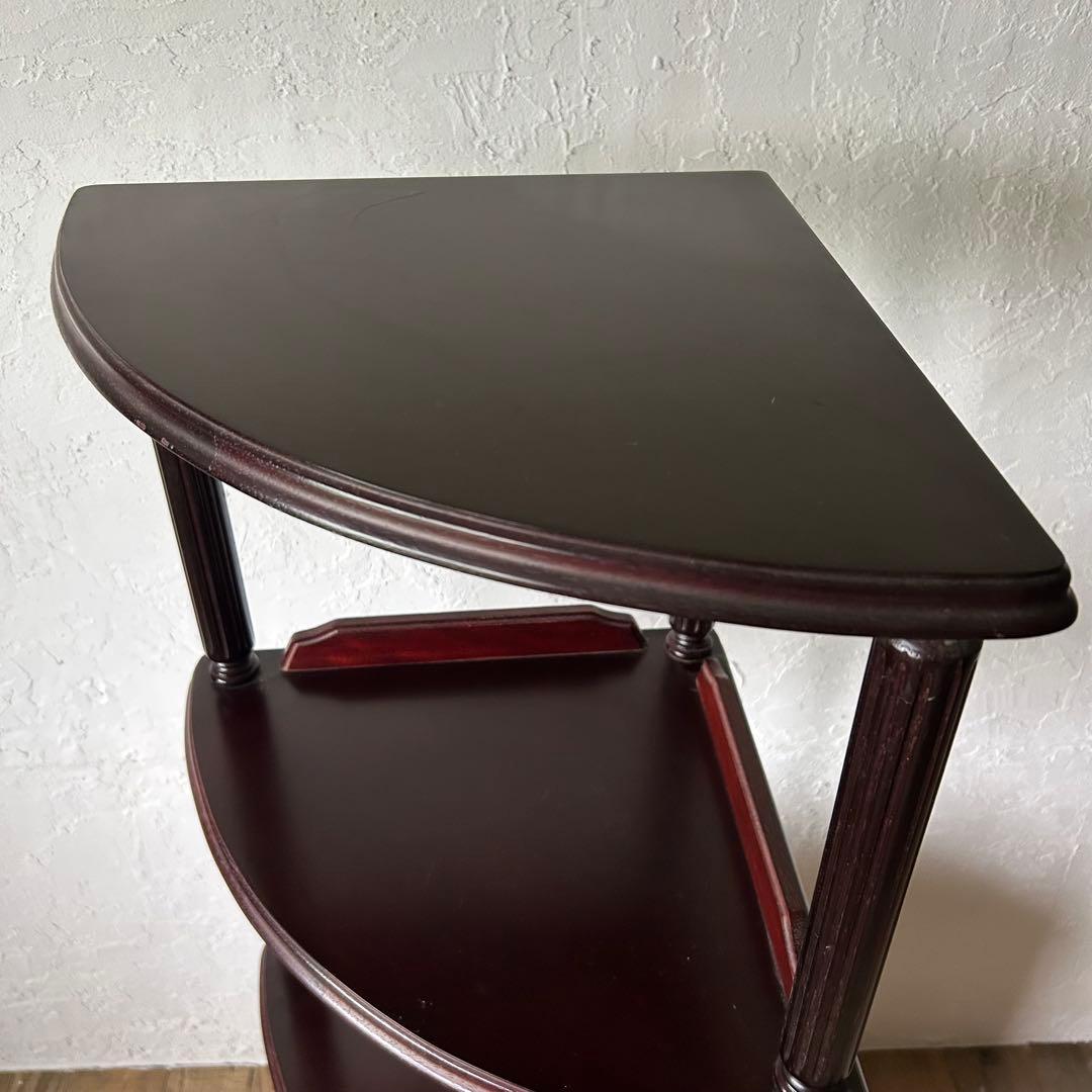 【美品】脚付き コーナーラック