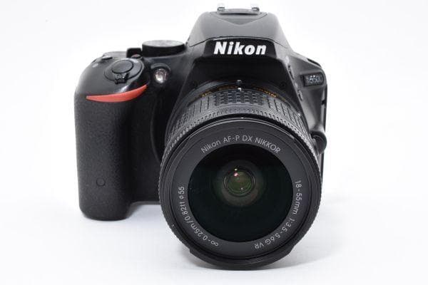 ニコン Nikon D5500 レンズキット SDカード付き 一眼レフカメラ