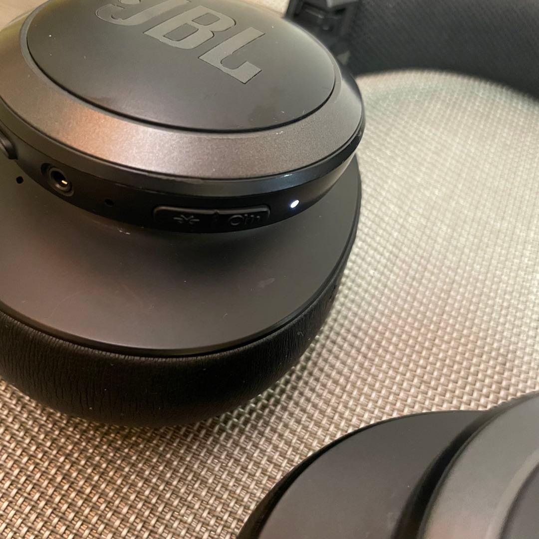 8569 JBL LIVE770NC ワイヤレスヘッドホン ノイズキャンセリング