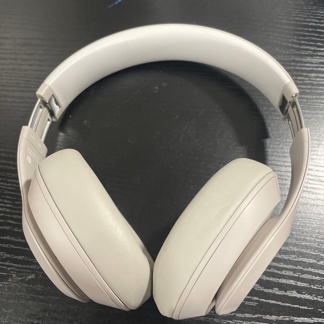 Beats Studio Pro サンド