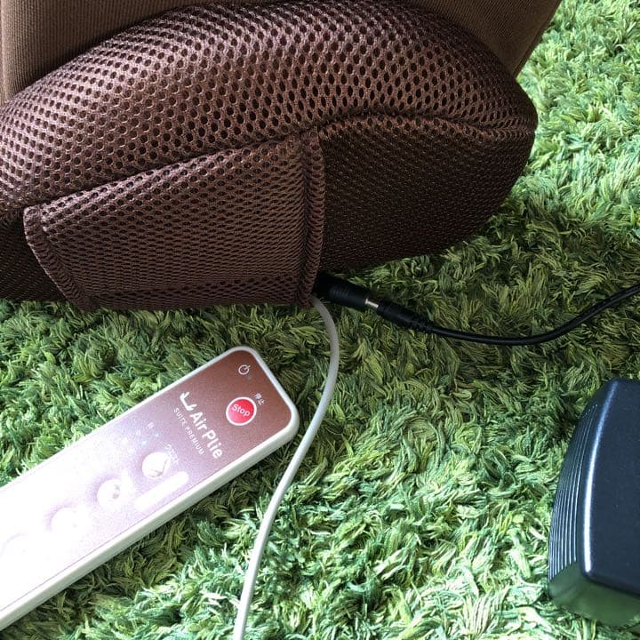 ウェスト、骨盤ケア、シェイプアップ用のマッサージ仕様チェアです。