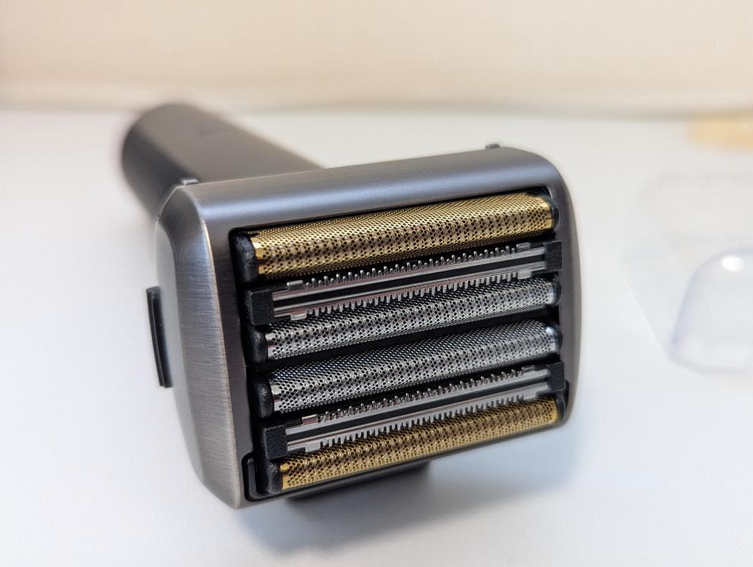 新品 IZUMI シェーバー 6枚刃 IZF-E863R everedge