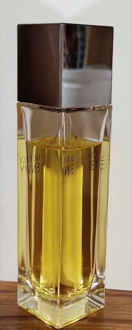 GUCCI グッチ　ENVY 香水(ユニセックス)