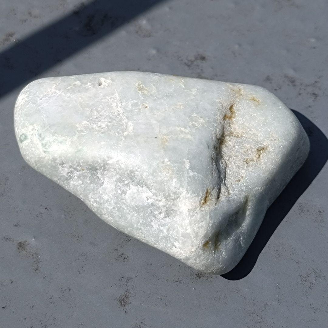 翡翠 鉱石 　糸魚川産