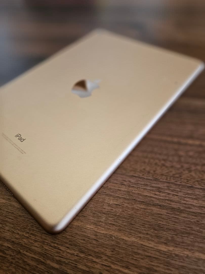3 【値段交渉可】iPad (第6世代) 32GB Wi-Fiモデル 箱付き