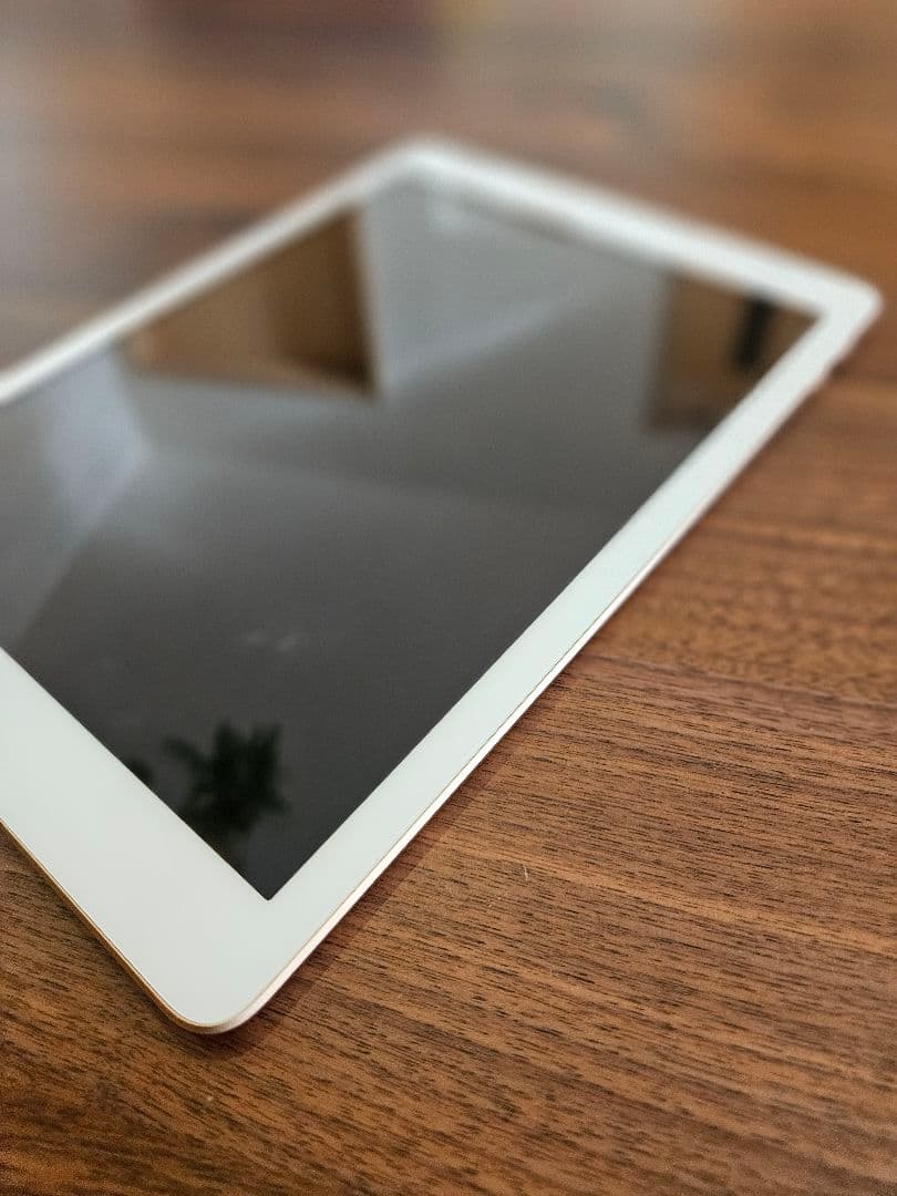 3 【値段交渉可】iPad (第6世代) 32GB Wi-Fiモデル 箱付き