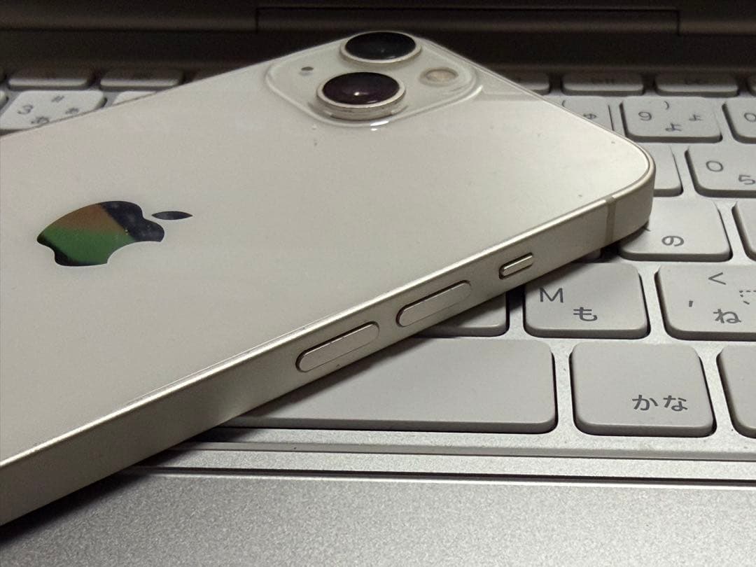 iPhone 13 スターライト　256GB 本体のみ