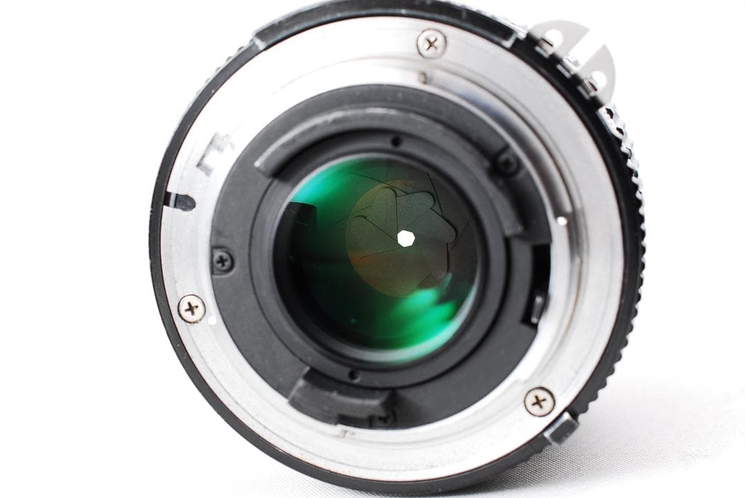 ニコン Nikon Ai-s Nikkor 28mm F2.0 MF Lens