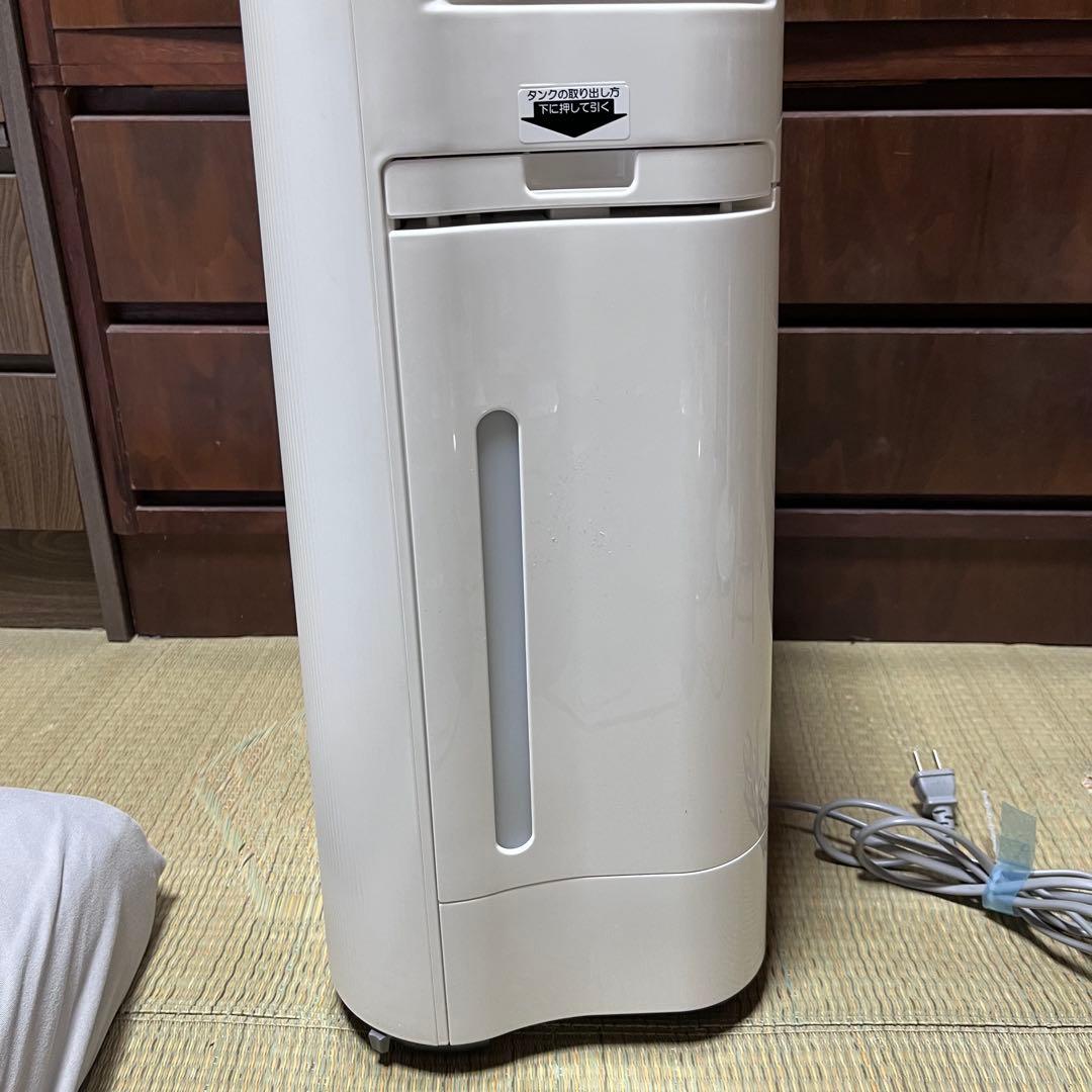 美品2021年製 SHARP 加湿空気清浄機 KC-F70-W フィルター交換済