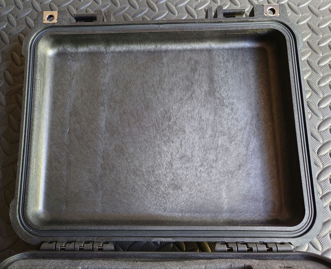 PELICAN ハードケース 1400 8.9L ブラック
