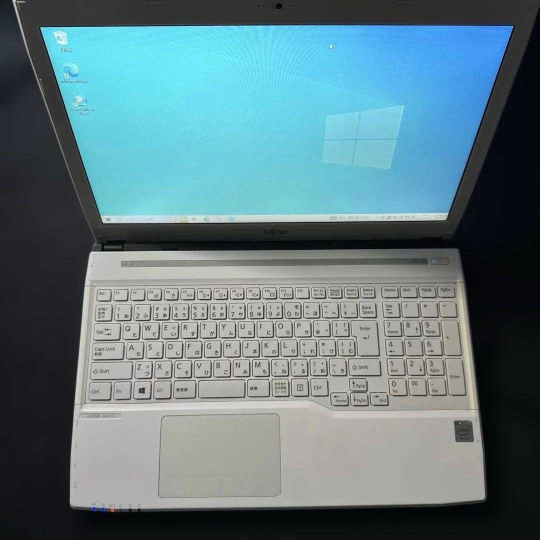 Fujitsu FMV LIFEBOOK AH42 ノートPC office有り