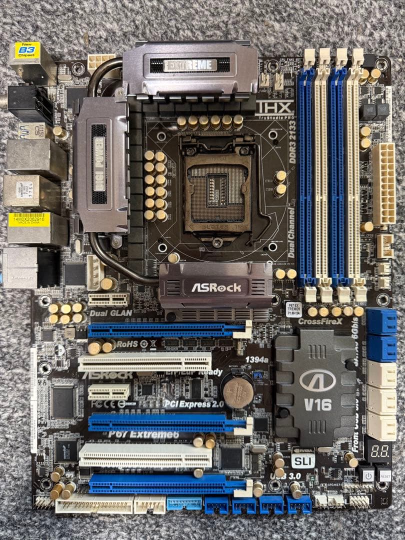 ASRock P67 Extreme6 マザーボード 元箱付き