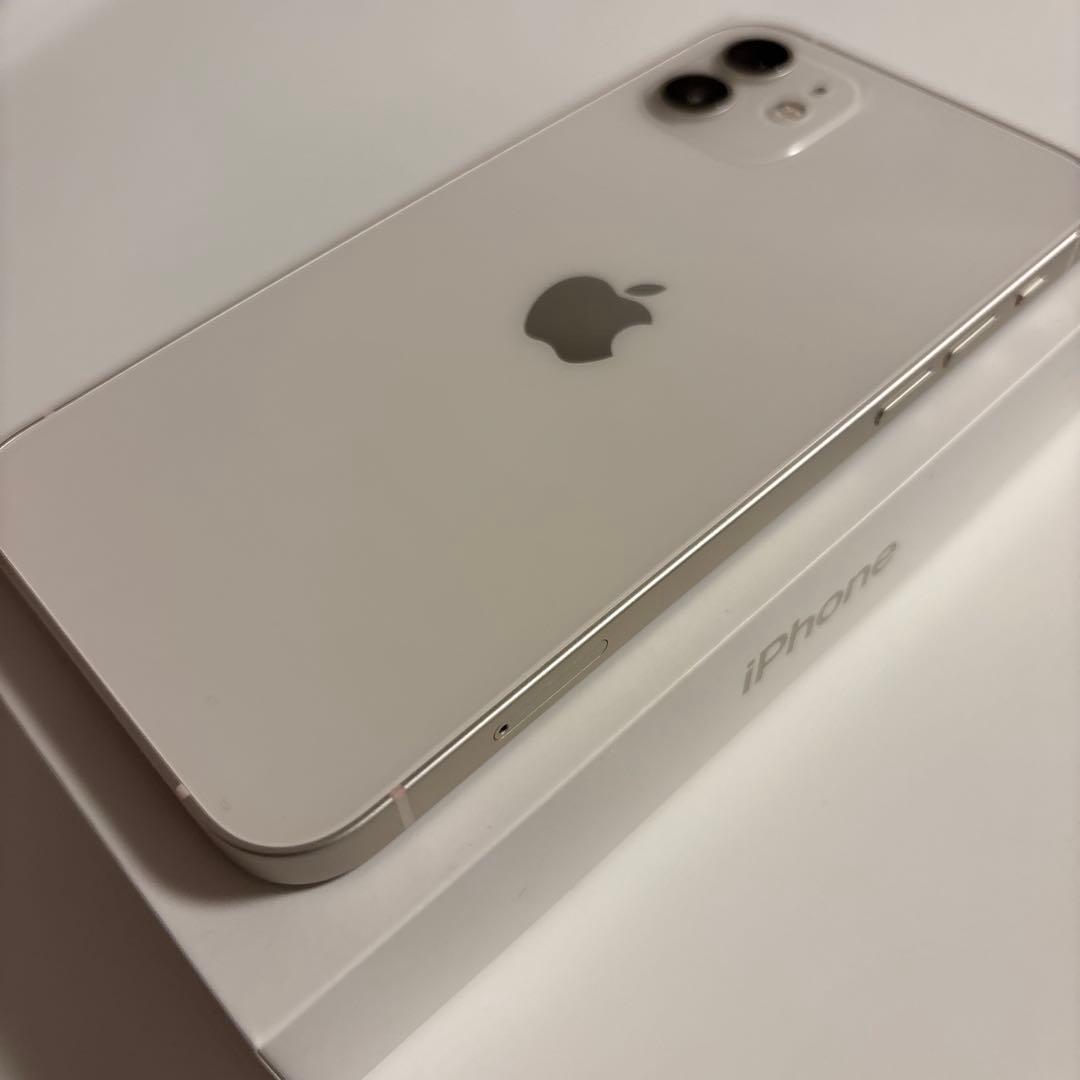 Apple iPhone 12ホワイト 本体