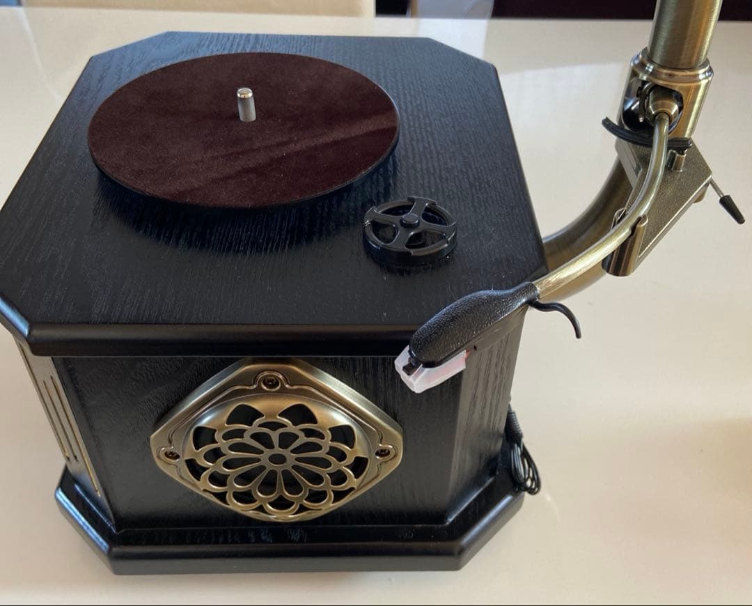 Hofeinz レトロ　蓄音機型プレーヤー