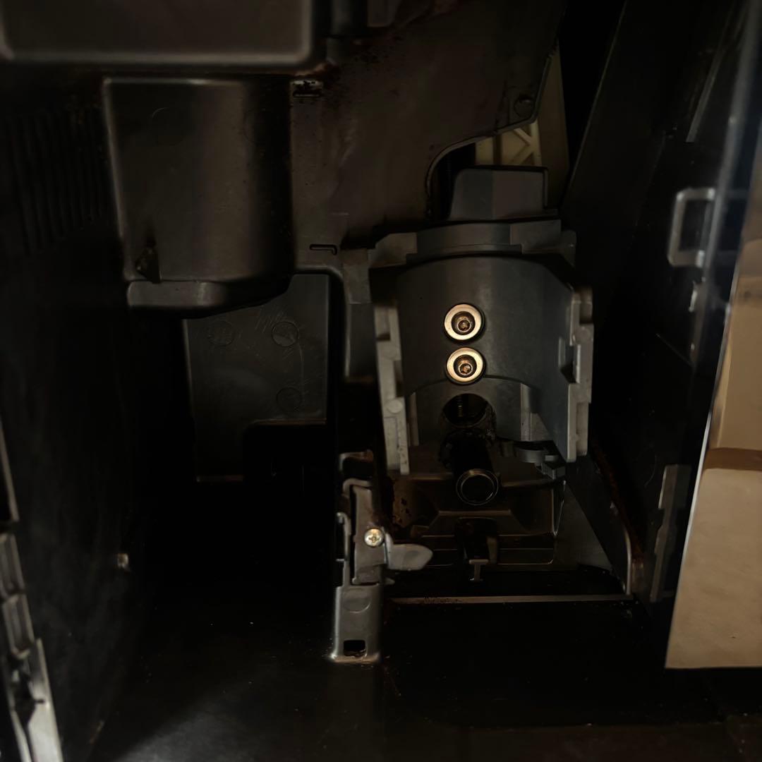 DeLonghi デロンギ マグニフィカ ESAM03110B