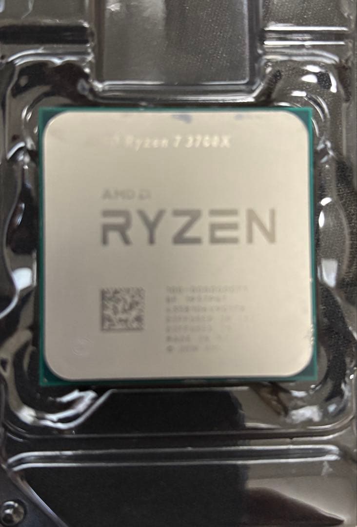 AMD Ryzen 7 3700X CPU 本体のみ