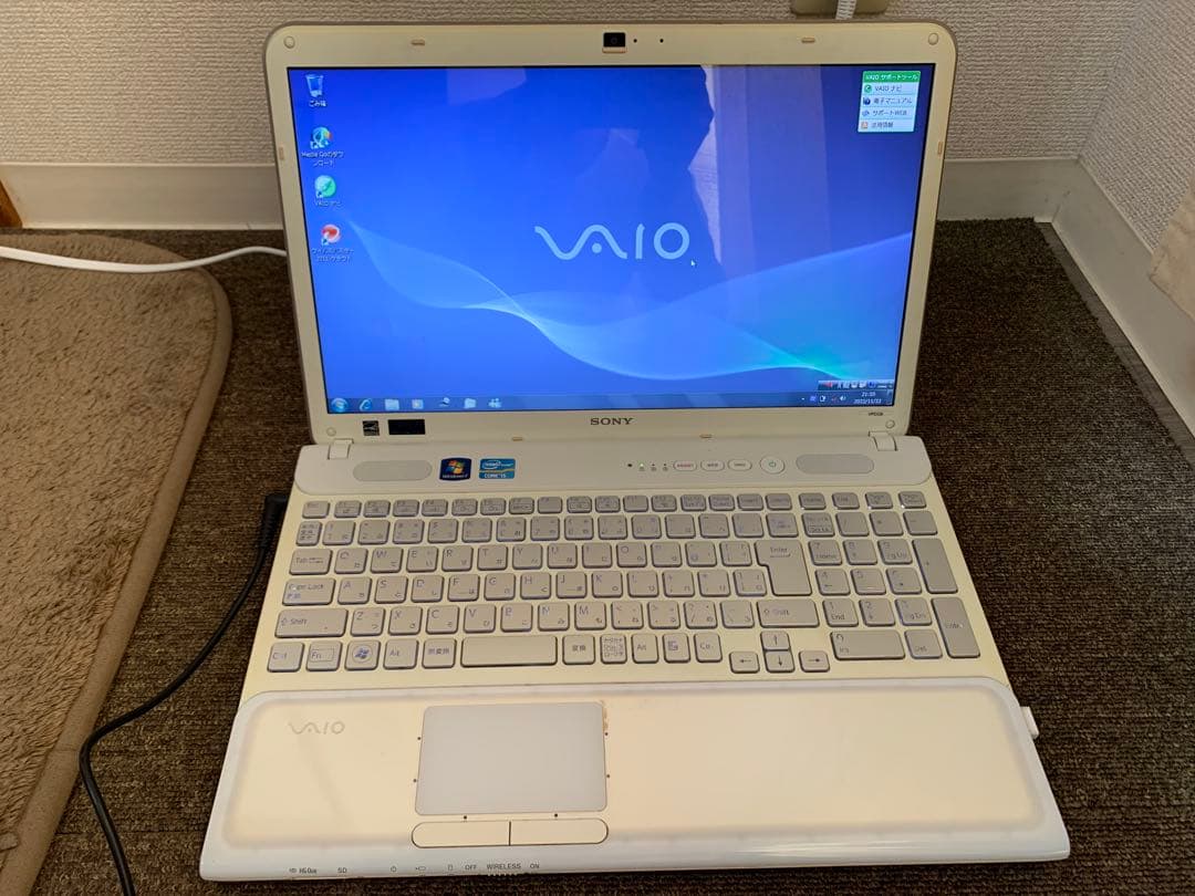 【ジャンク？】SONY VAIO ホワイト 15.6インチ