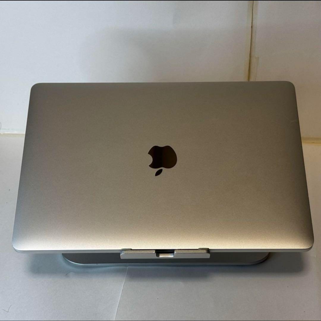 【新生活応援】MacBook Pro シルバー i5/8GB/256GB ケース