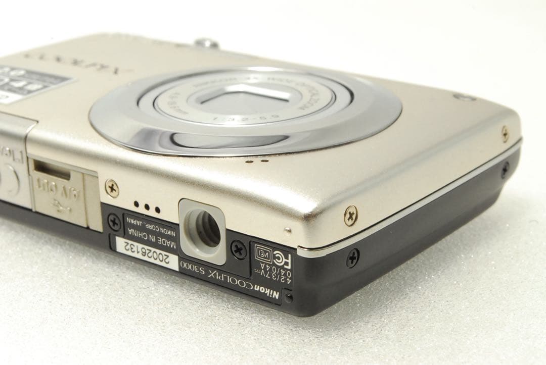 Nikon COOLPIX S3000❤️スマホ転送 動作確認済 シルバー ニコン