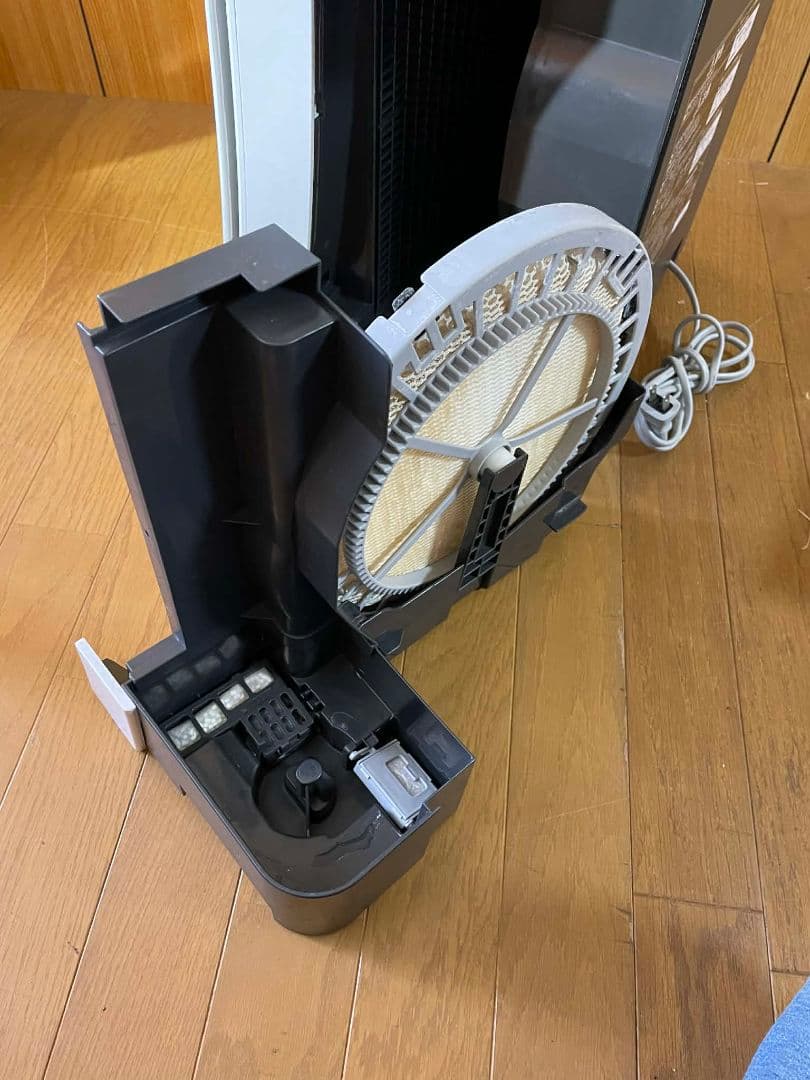 パナソニック 加湿空気清浄機 2019年製F-VC70XS