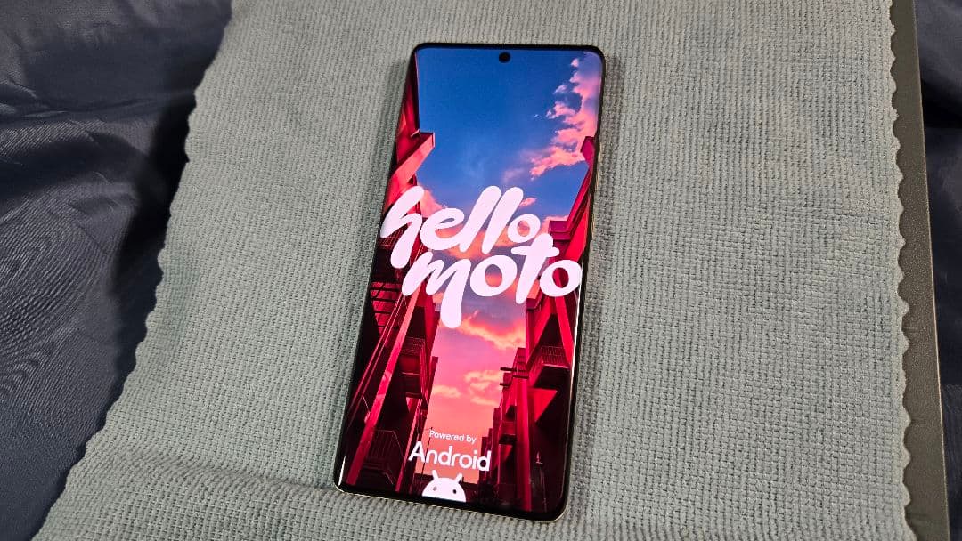 【極上中古品】 motorola edge 50s PRO SoftBank