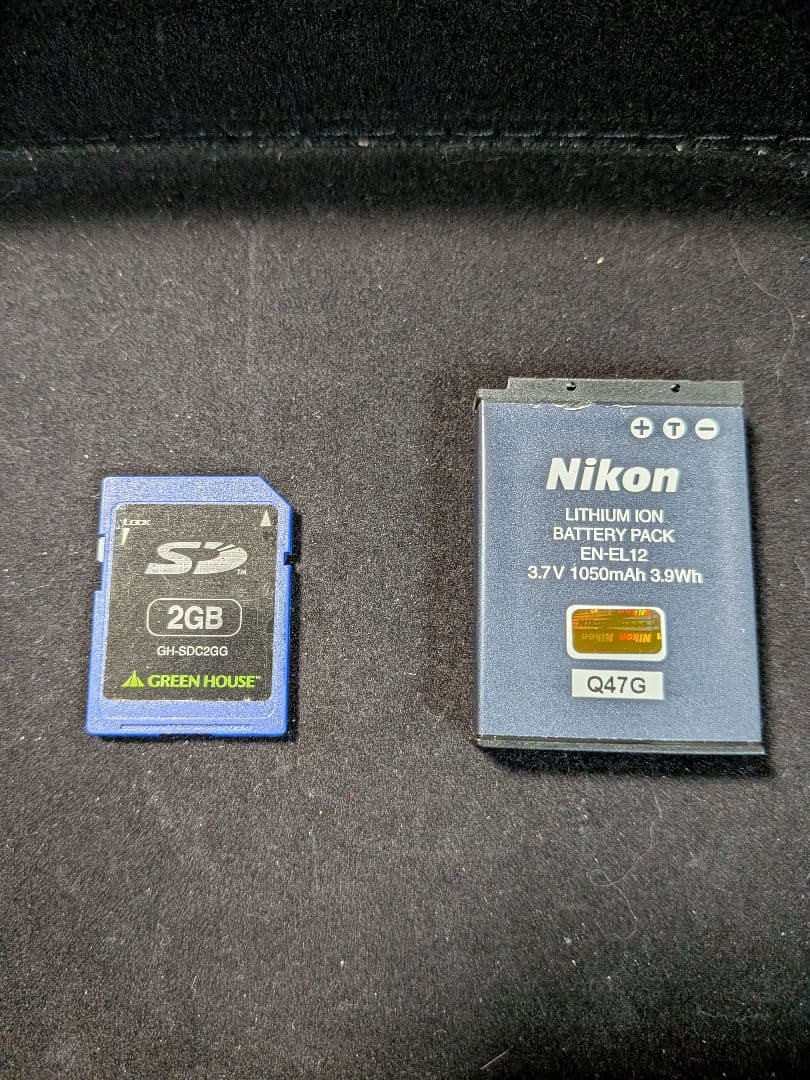 Nikon COOLPIX カモフラージュ