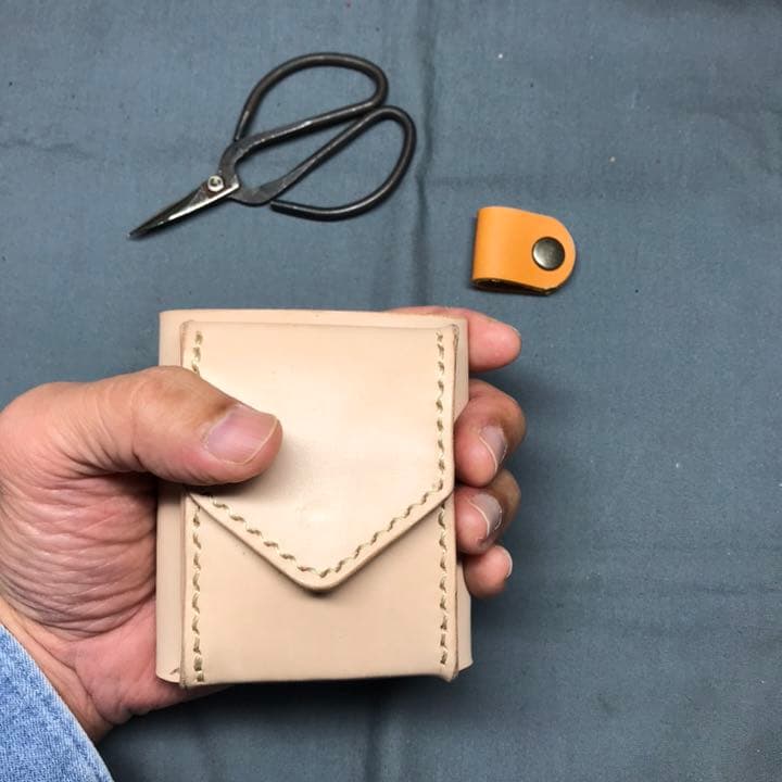 三つ折り財布　ナチュラル　サドルレザー