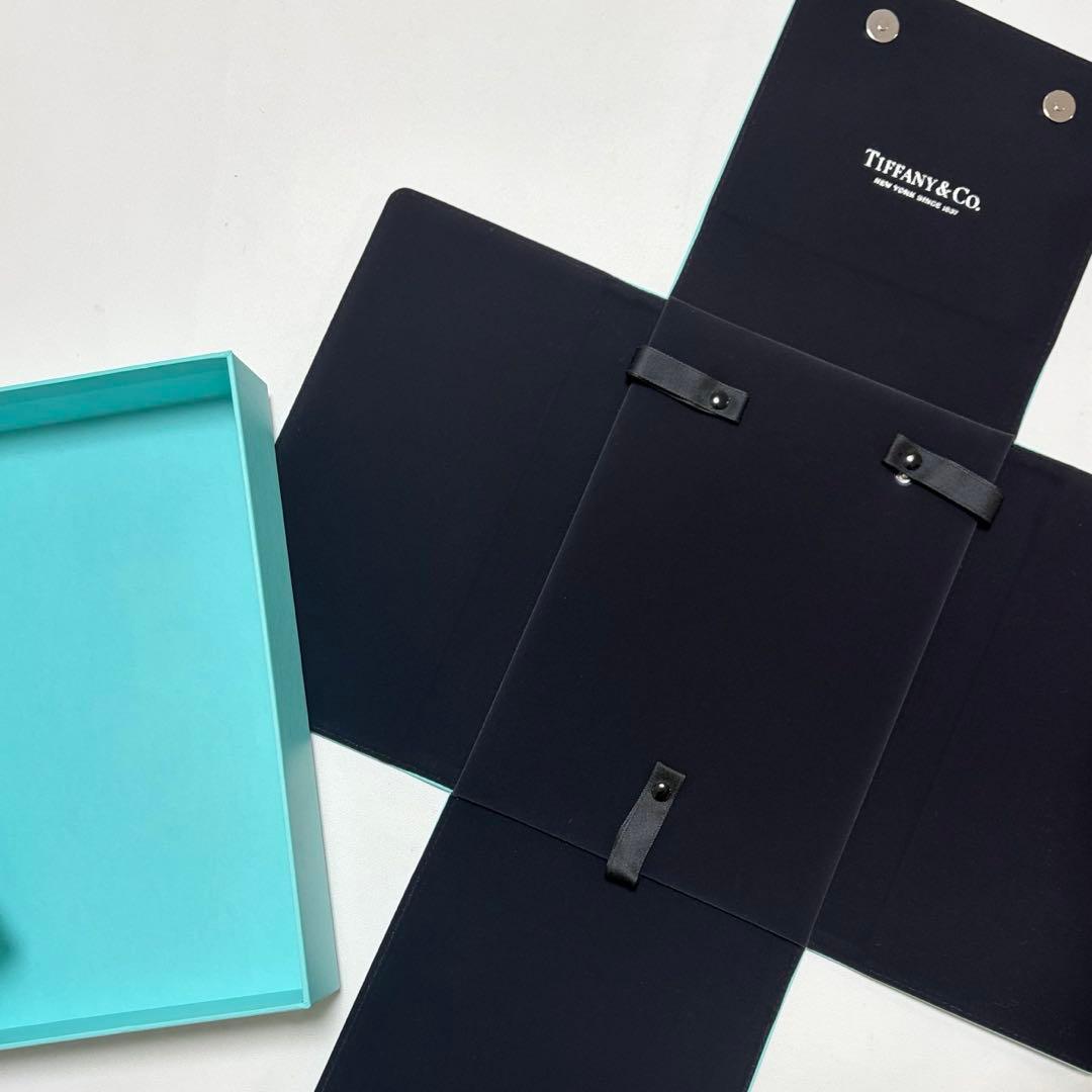 美品　ティファニー　ハードウェア　ネックレスケース　ソフトケース　空箱　現行品