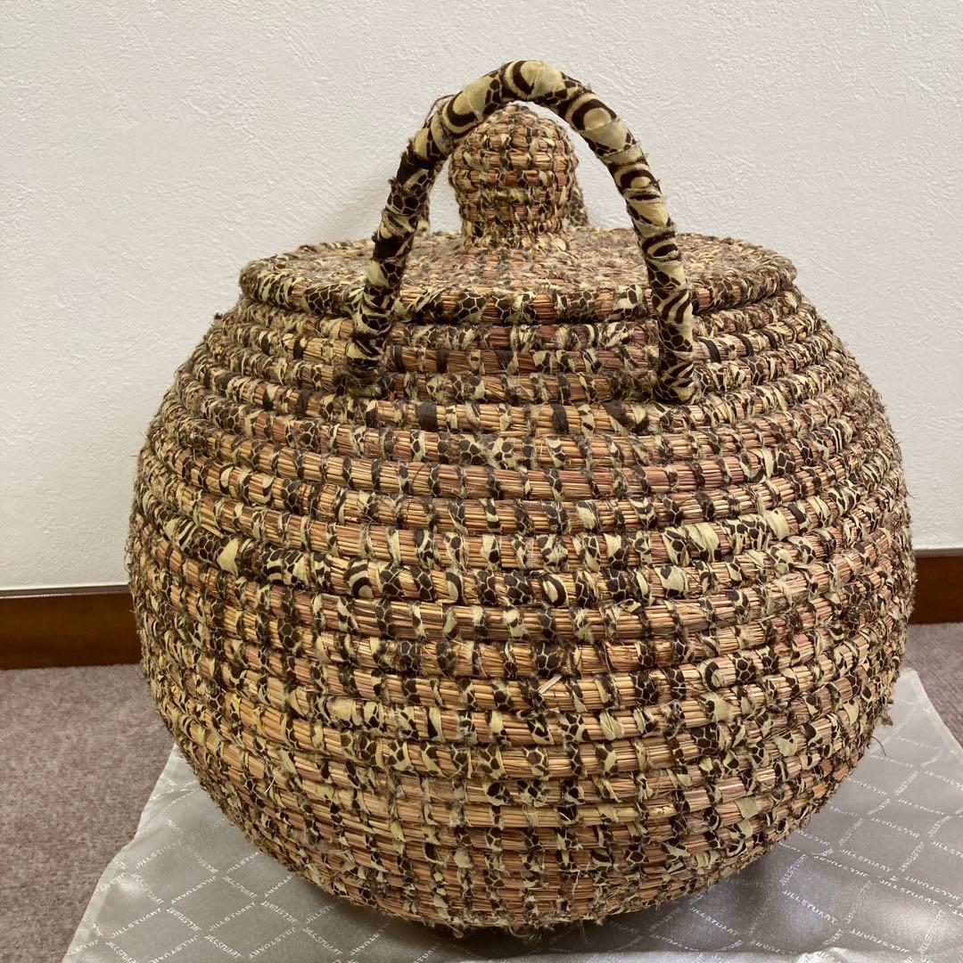 【匿名配送】アフリカ　水草　ハンドメイド　フタ付きバスケット