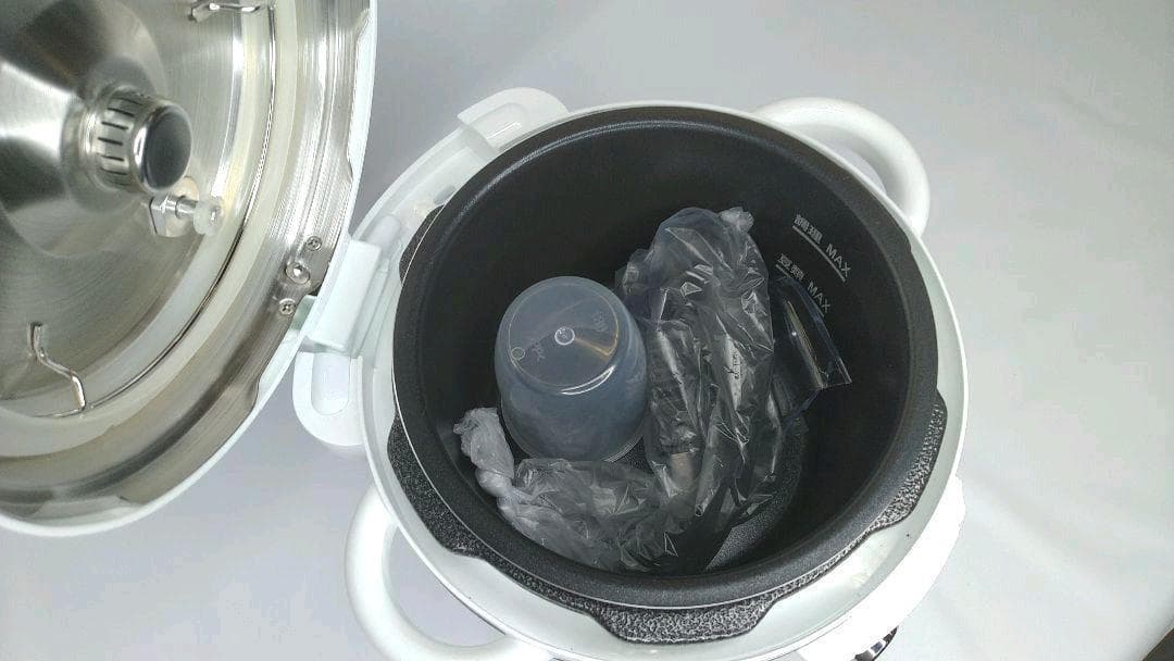 2020年製未使用　電気圧力鍋　アルファックス・コイズミ LPC-T20/W
